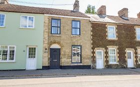 Lily Cottage